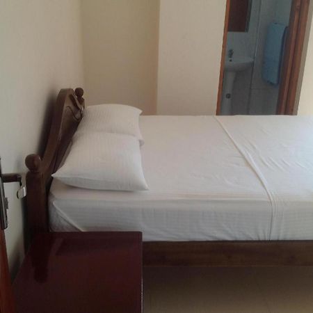Araliya Blue Beach View Hotel Kudapaduwa Kültér fotó